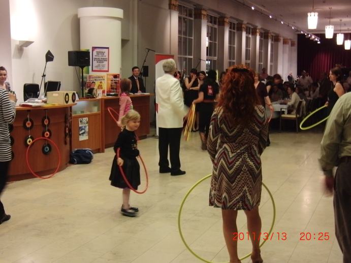 CIMG0684_3_stunde_50-hula-hoop3.jpg